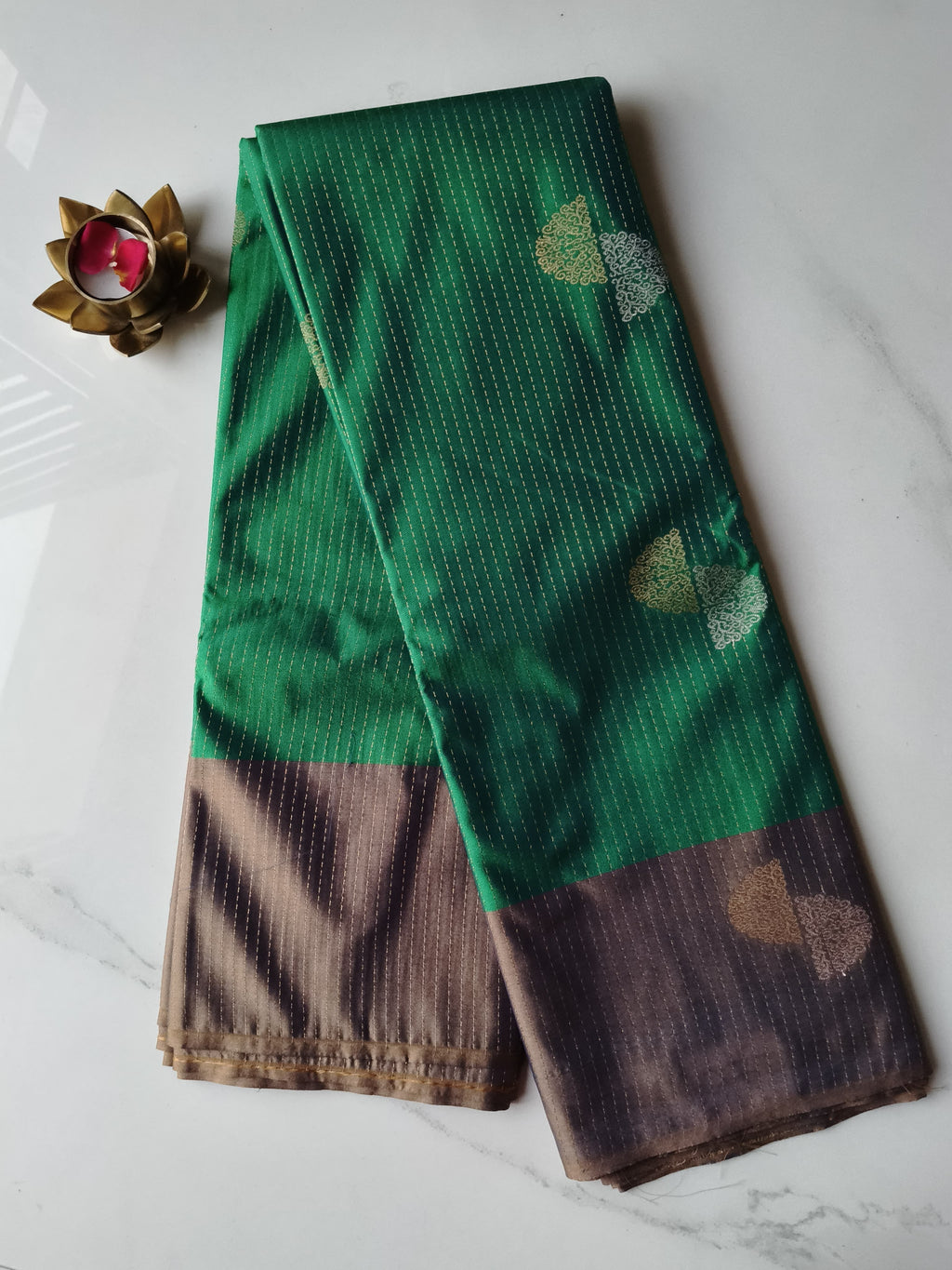 Soft Silk Leaf Green with Grey