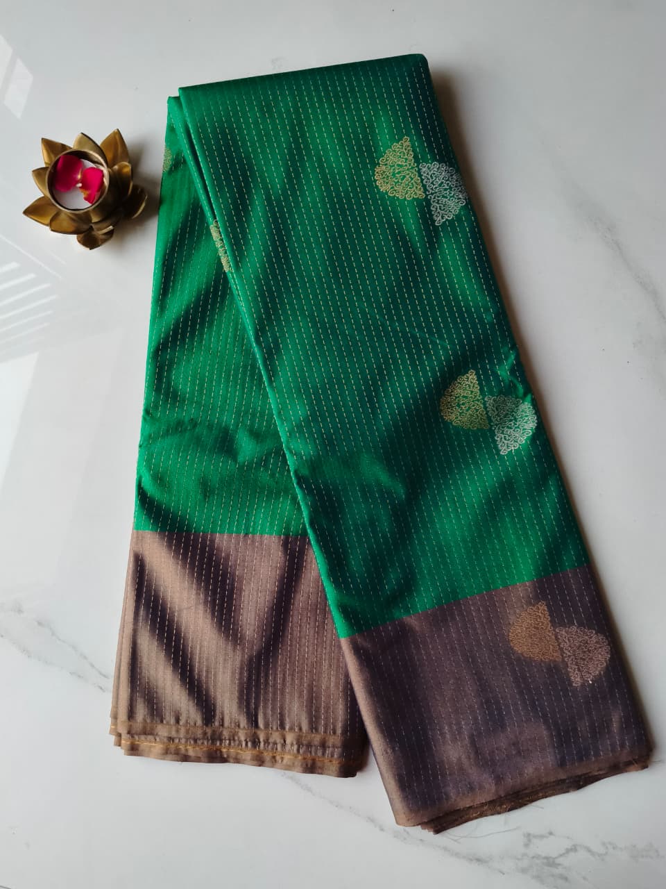 Soft Silk Leaf Green with Grey