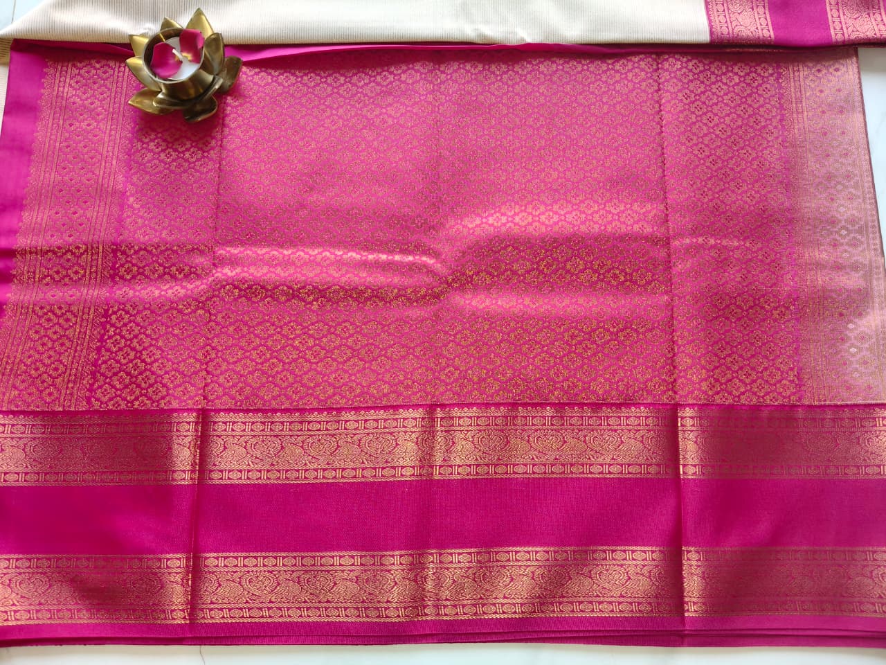 Kanchivaram Beige with Pink