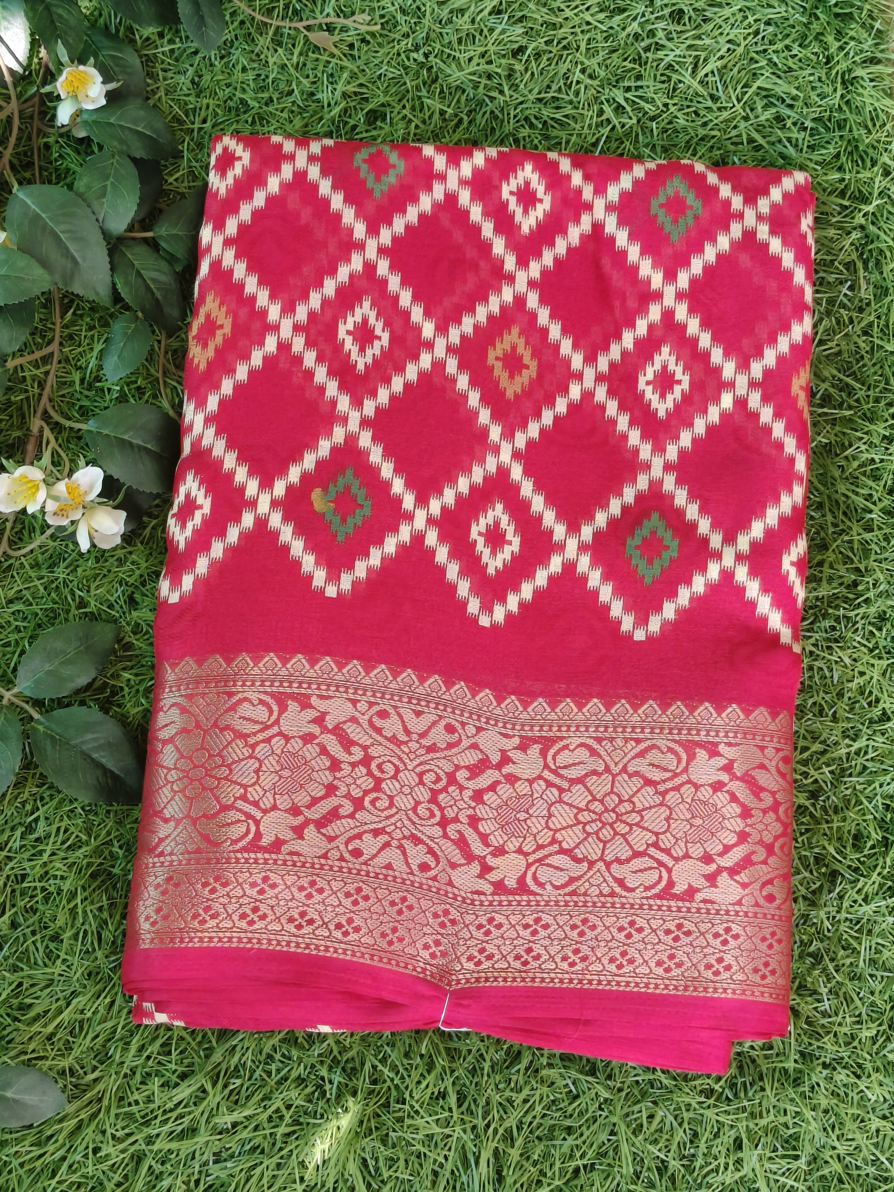 Crimson Soft Pattu